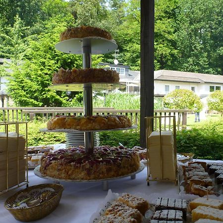Romantik Waldhotel Mangold Бергиш Гладбах Екстериор снимка